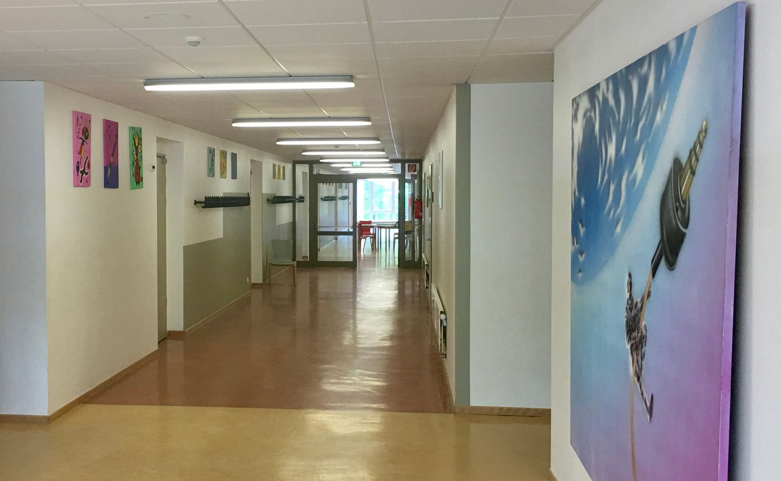 Flur im Schulzentrum Leck, wo die Kurse abends stattfinden